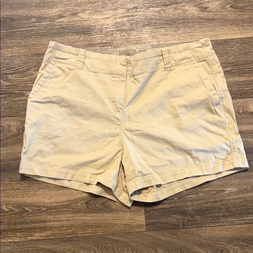 Women’s Classic Casual Khaki Shorts 3”